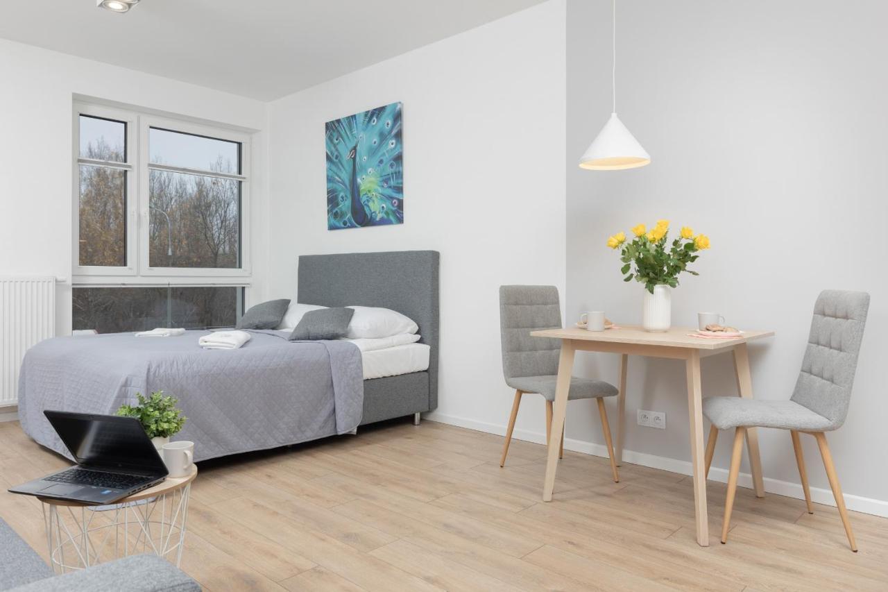 Metro Bielany Apartments With Parking By Noclegi Renters وارسو المظهر الخارجي الصورة
