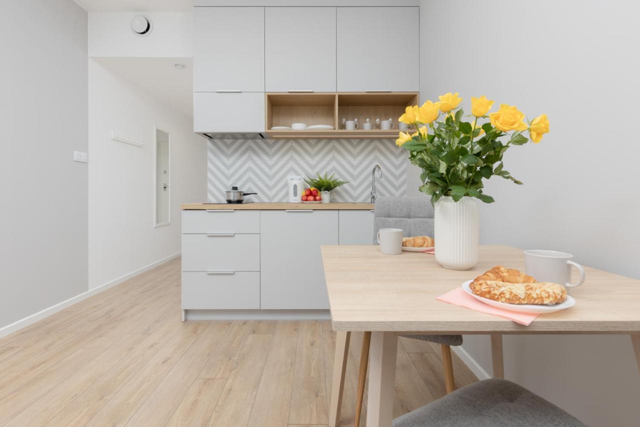 Metro Bielany Apartments With Parking By Noclegi Renters وارسو المظهر الخارجي الصورة